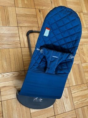 BabyBjörn Navy Quilted Baby Bouncer